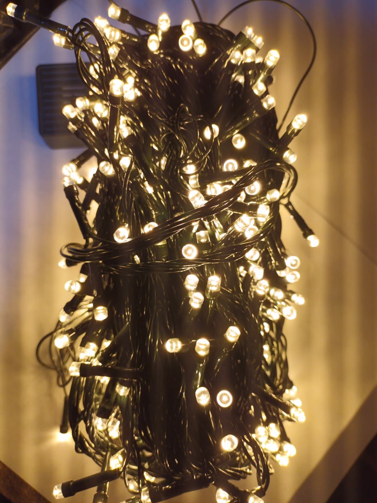 400 Luces lineal 28m musical ambar