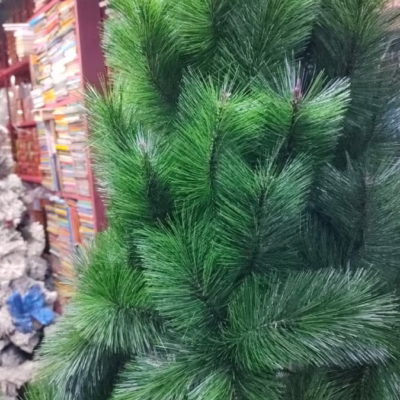 Árbol pino verde claro de 1.8m