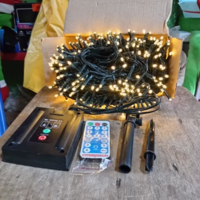 300 luces led lineal ámbar c/panel solar