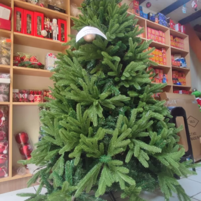 Árbol navideño Canadiense 1.8m - Hogareño