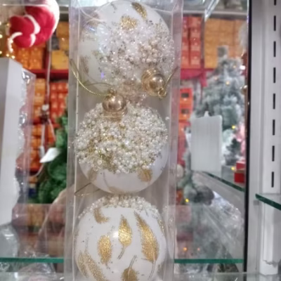 Esferas con perlas x3 dorado con blanco 8cm