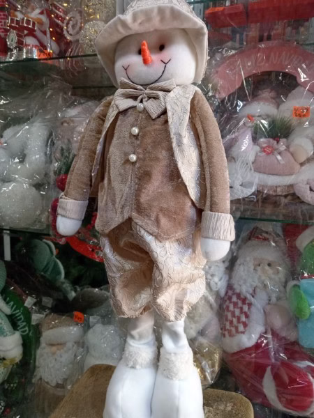Patilarga muñeco de nieve marrón