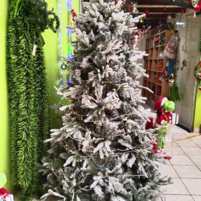 Árbol europeo nevado de Ciprés, PVC 2.1m súper coposo